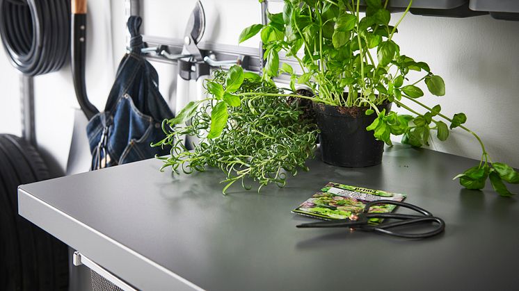 Elfa_garage_storage_Interior_Click-in_system_Classic_2021_05_20