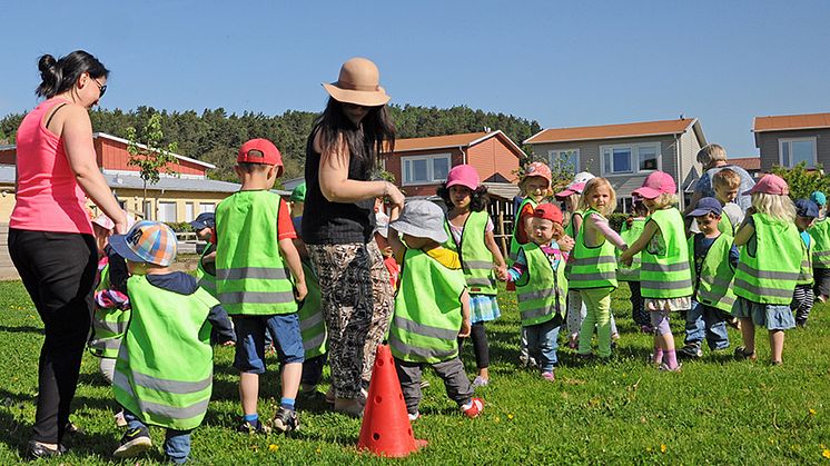 36.000 barn går baklänges på torsdag 7 maj