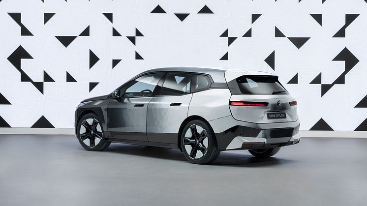 BMW iX med E Ink