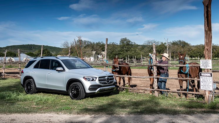 Mercedes-Benz-GLE-04
