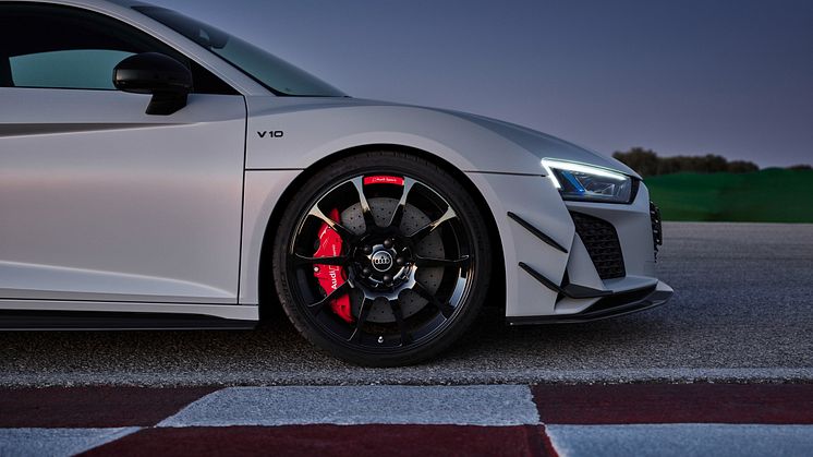 Audi R8 Coupé V10 GT RWD (Suzukagrå)