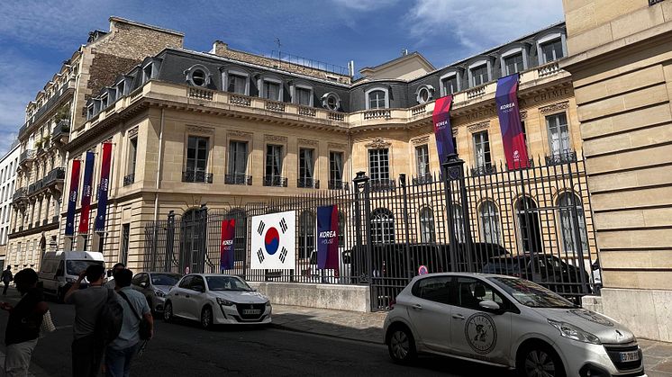 [Image] Paris 'Korea House'.jpg