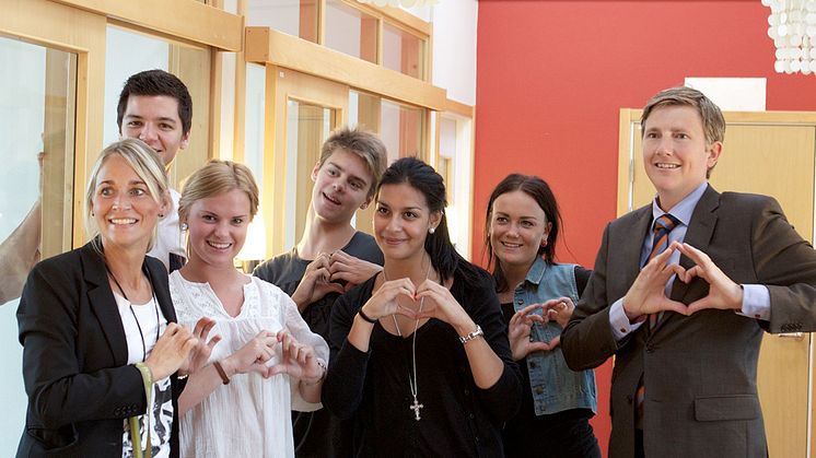 ThorenGruppen vill motverka kränkning och näthat på sina gymnasieskolor