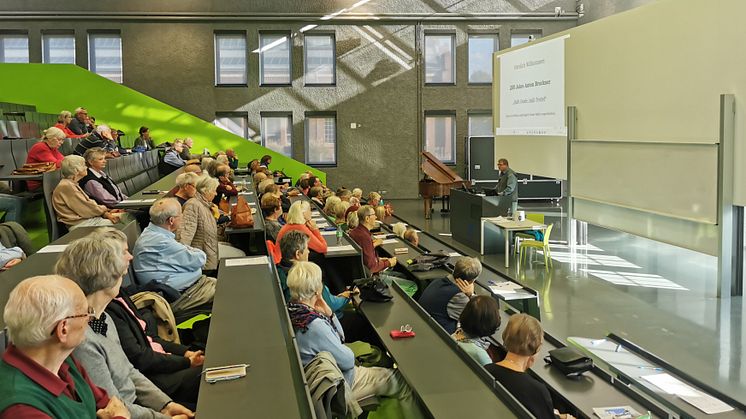 Ein buntes Programm erwartet interessierte Bürgerinnen und Bürger bei den Seniorenseminaren der TH Wildau im Sommersemester 2025. Bild: Mike Lange / TH Wildau 