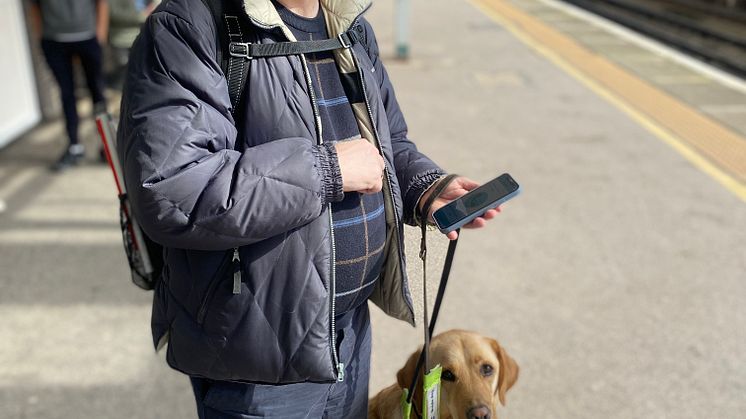 Paul Goddard using the Aira app at Chichester station
