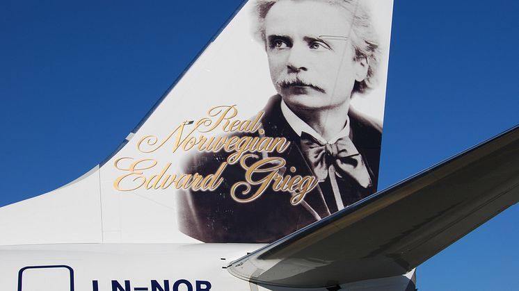 737-800 Edvard Grieg 