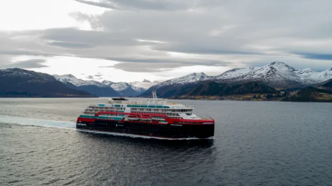 ​World’s first hybrid cruise ship completes sea trial