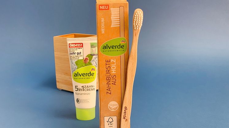 Bei dm erhältlich: Die vegane Holzzahnbürste von alverde NATURKOSMETIK