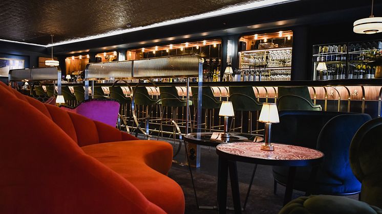 Watson´s Bar, Hotel Rival