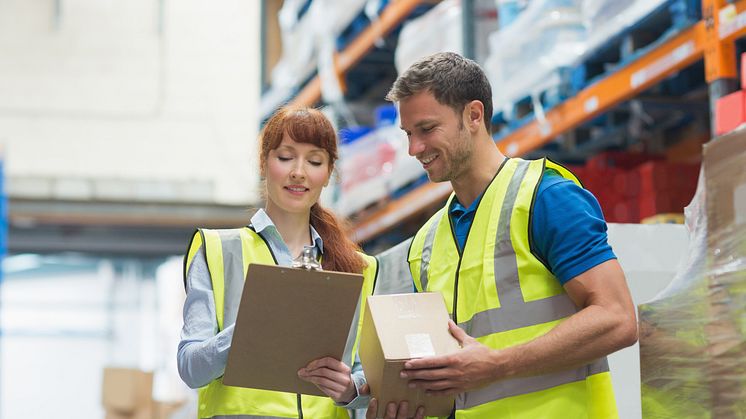 Versand und Export optimal gelöst mit EVA7  ©Anton/Shutterstock/ wavebreakmedia