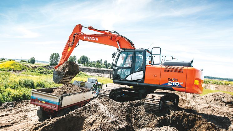 Hitachi ZX210-6 bandgrävare Delvator