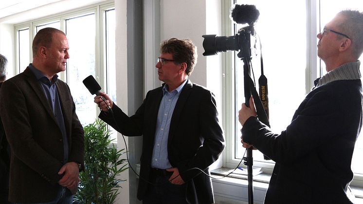 VD Mats Fägerhag intervjuas av TTELA TV.