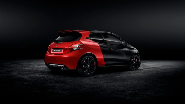 Peugeot 208 GTi 30th Anniversary_bak