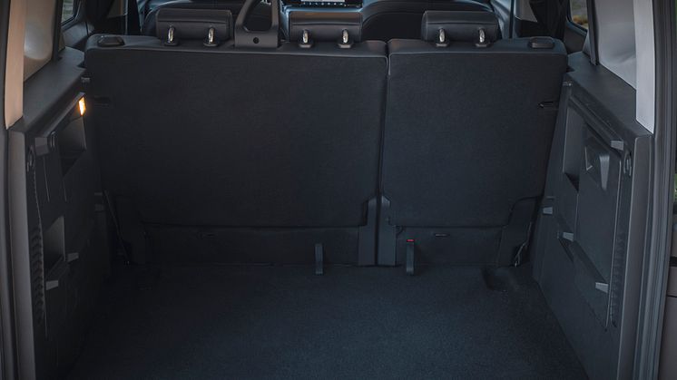 2023_FORD_Tourneo-Courier_Active_14