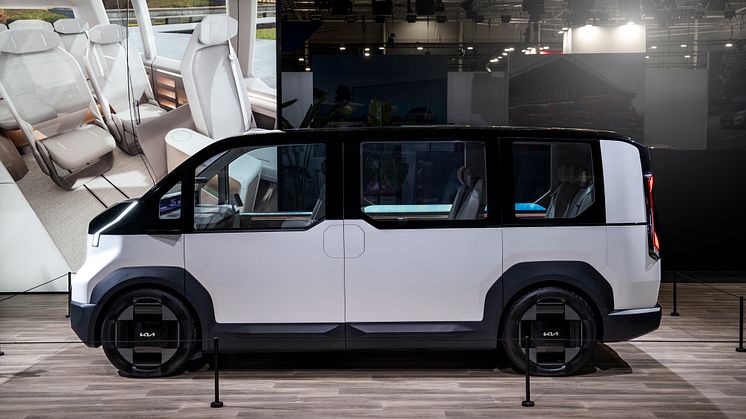 kia-pbv-pv5-iaa-24-static-highres003.jpg