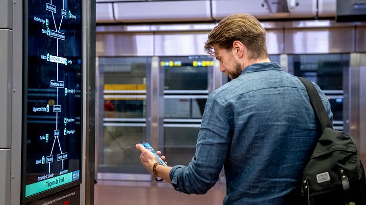 ​I juli var över 97 av 100 pendeltåg punktliga (97,5 procent). Det är den högsta punktlighetssiffran som uppmätts för Stockholms pendeltåg sedan mätningarna började. Foto: Viktor Fremling