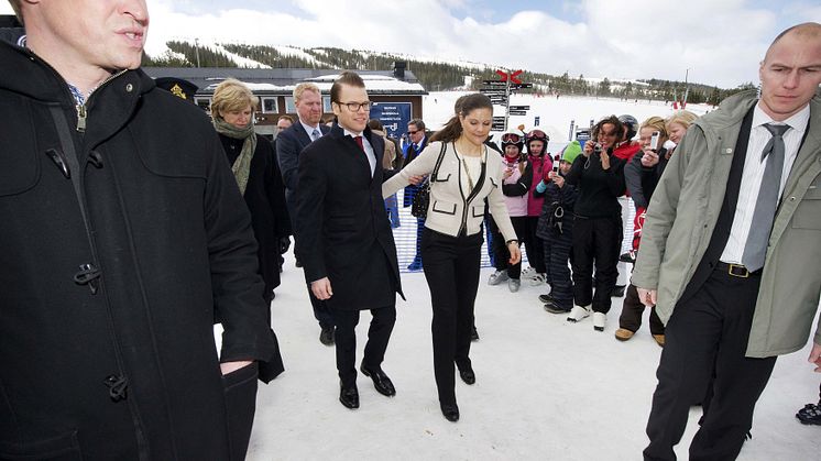 Kronprinsessparet på besök i Lindvallen i Sälen