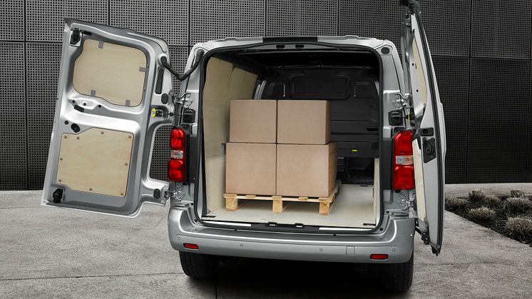 Nya Peugeot Expert tar ett kliv in i framtiden