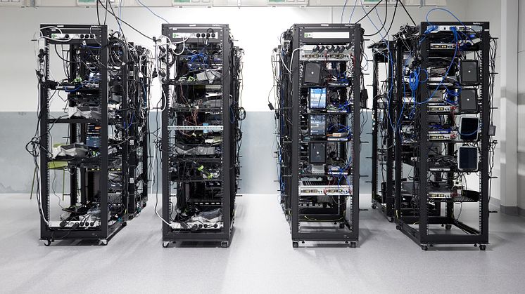 318102_Volvo_Cars_opens_new_state-of-the-art_software_testing_centre_in_Sweden