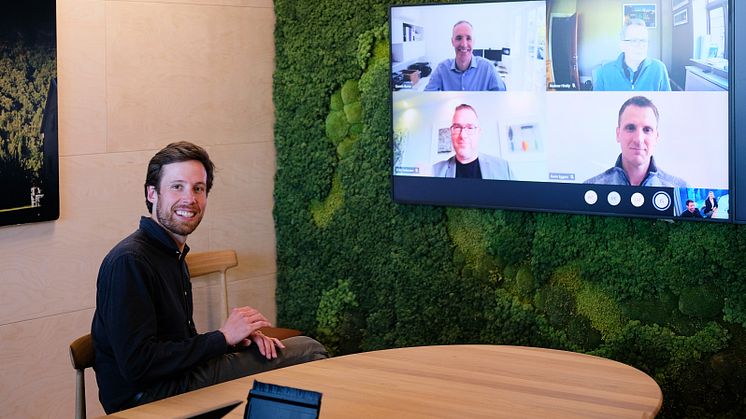 Investeringsdirektør i Nysnø Eivind Olsen sammen med Gareth Burns, leder av Equinor Ventures og Erkki Aaltonen, leder for Yara Growth Ventures til venstre, og Kevin Eggers og Andrew Hinkly, grunnleggere og partnere i AP Ventures til høyre.