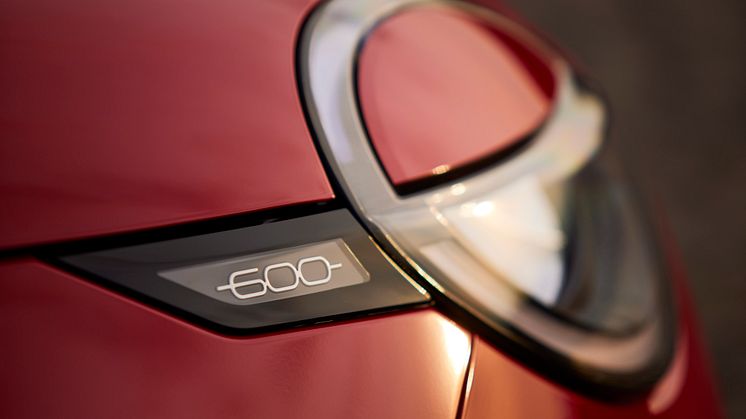 Fiat 600e RED (9)