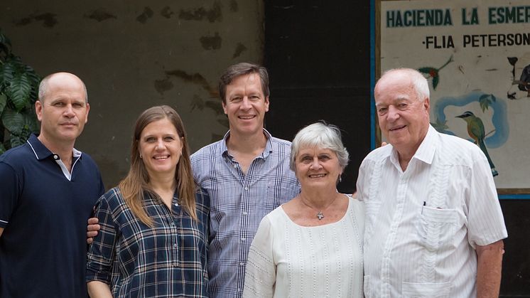 Familien Peterson, Hacienda Esmeralda
