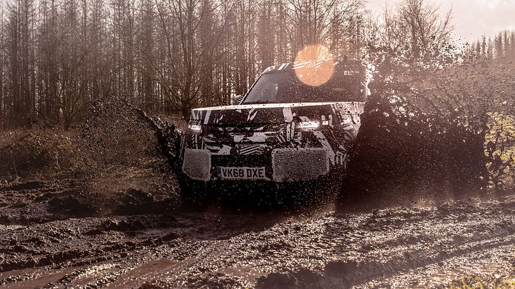 Ny Land Rover Defender testes i Afrika