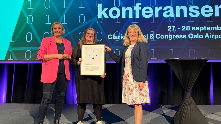 I slutten av september ble Aneo premiert med en 2. plass i Smartgridsenterets Innovasjonspris 2023. Prisen ble tatt i mot av Gøril Forbord, Konserndirektør for teknologi og utvikling og Ella-Lovise Rørvik fra prosjektgruppen.