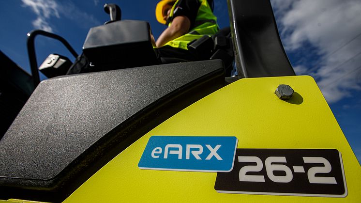 Ammann eARX 26-2 - sidovy