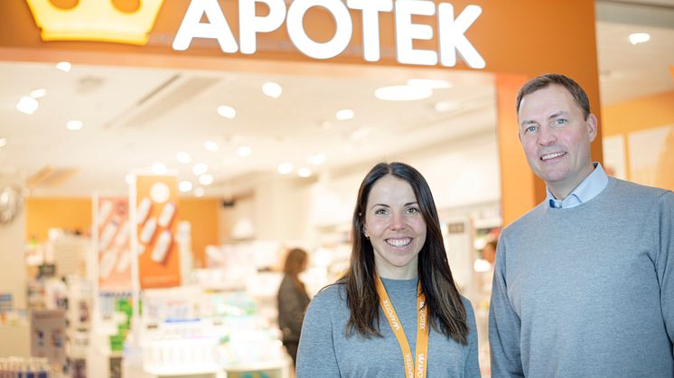 Charlotte Kalla och Kronans Apoteks VD, Anders Torell. Foto: Hanna Olsson