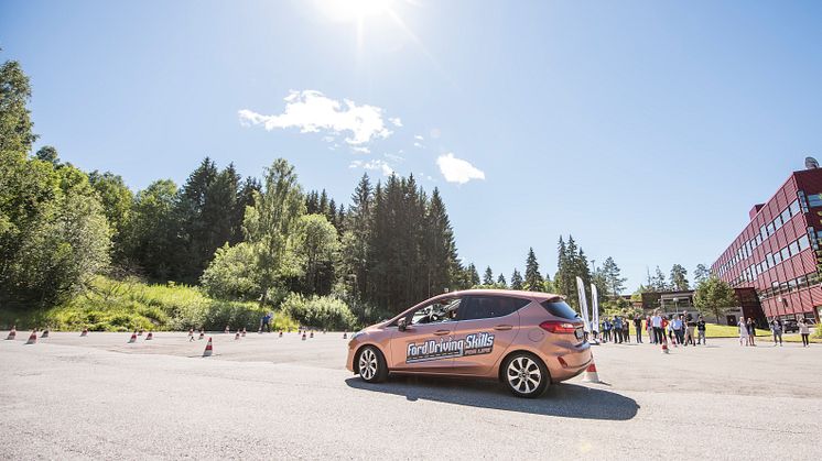Fra pressekonferansen hvor Ford Motor Norge og forsikringsselskapet If lanserer et unikt opplæromgsprogram for unge sjåfører Ford Driving Skills for Life