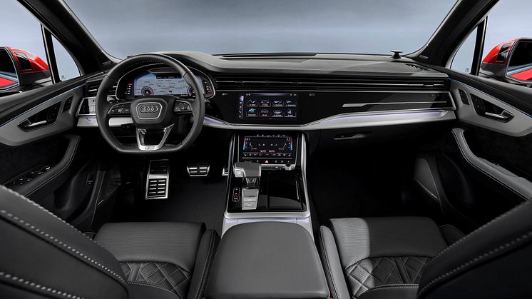 Audi Q7 (Matadorrød)