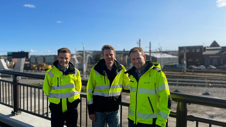 F.v. Asgeir Kvam, regionleder for Sweco Innlandet, Jørn Sagstuen, prosjektleder og geomatiker og Roger Johannessen, gruppeleder bygg og tidligere leder i Pro-Consult.