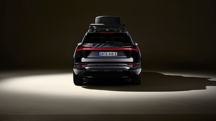 Audi Q8 e-tron edition Dakar