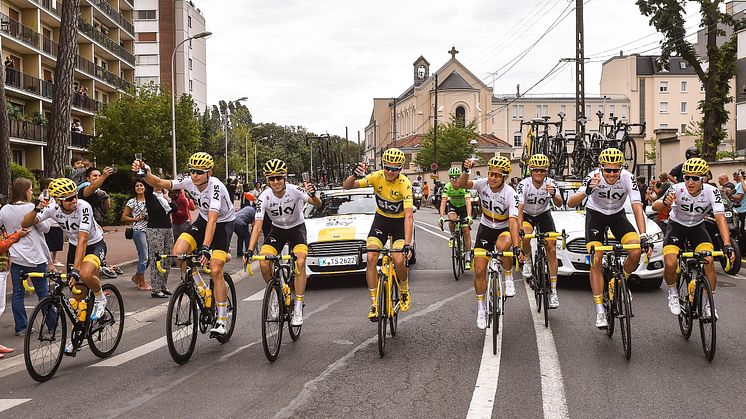 Ford_2017_Tour_de_France_Yellow_1