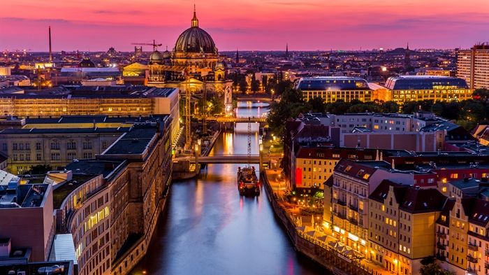 Gnistrande julresa till Berlin med EkmanResor 1st Bussness Class