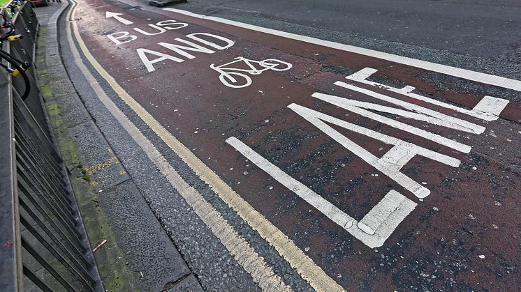 IAM RoadSmart urges action as thousands support petition for motorcyclists' access to bus lanes: 