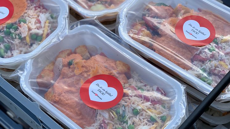 Food4Heroes lunchlådor packade för leverans.
