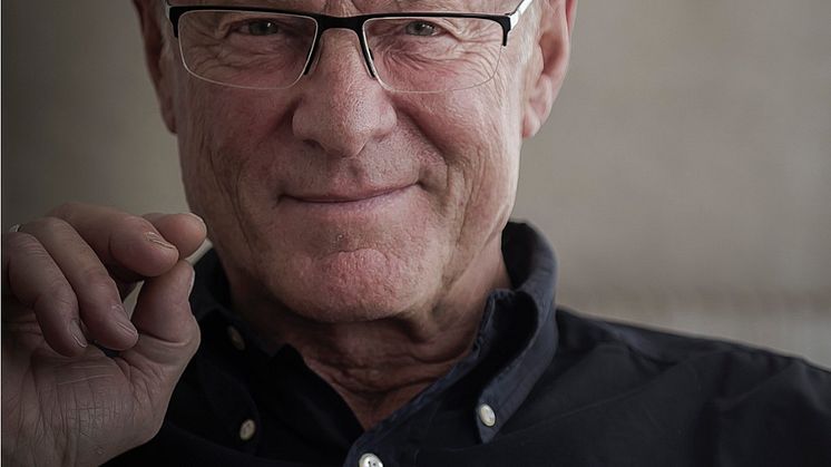 Biblioterapi är stort i Finland, och intresset växer i Sverige. Allan Linnér är med och pratar om biblioterapi och hur det kan tas emot i Sverige.  