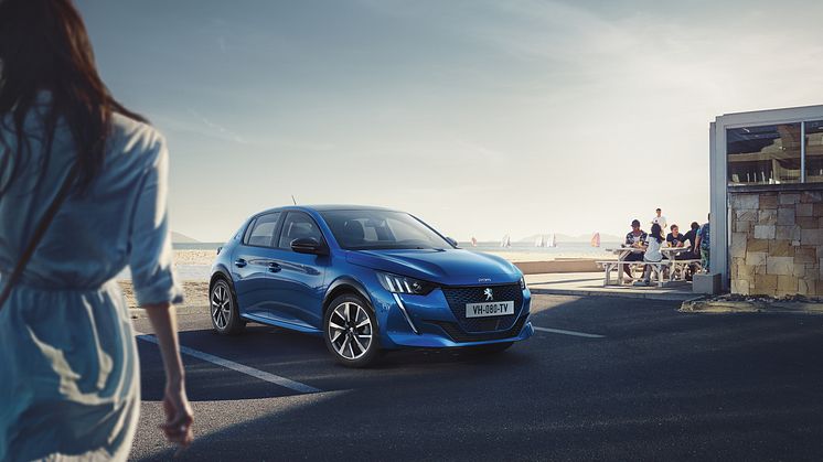 Nu kan danskerne forhåndsreservere PEUGEOTs nye elbil: e-208