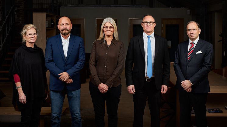 Från vänster: Solweig Larsson, tredje ordförande Livs, Jolan Wennberg, andre ordförande Livs, Eva Guovelin, förbundsordförande Livs, Björn Hellman, vd Livsmedelsföretagen, Henrik van Rijswijk, förhandlingschef Livsmedelsföretagen