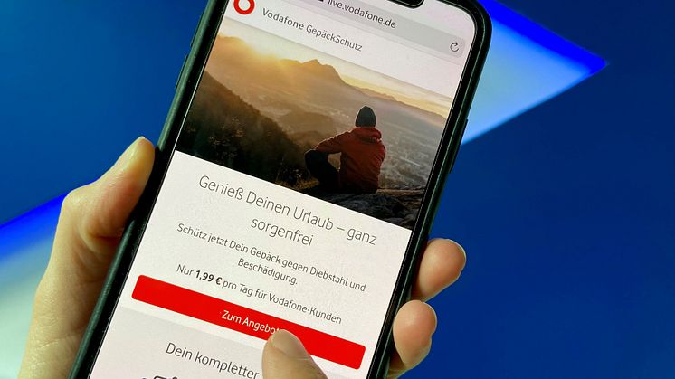 Gut unterwegs: Vodafone und Zurich vereinbaren Partnerschaft und entwickeln exklusiv eine digitale Reisegepäckversicherung 