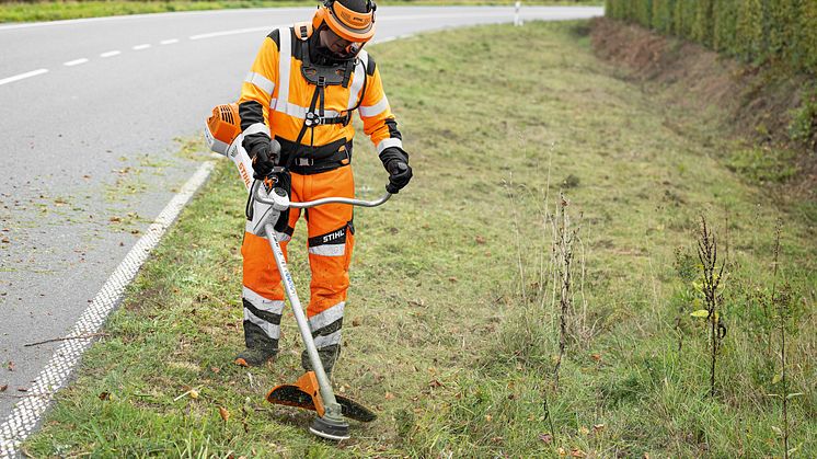 STIHL lanseeraa FS 561 -raivaussahan – varustettu uudella raivausterällä
