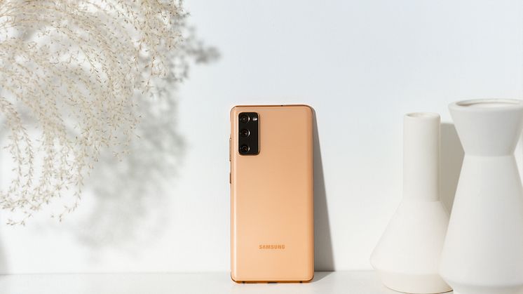 Galaxy S20 FE_Cloud Orange