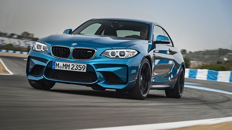 BMW M2 COUPÉ – KÖRGLÄDJE I SIN RENASTE FORM.