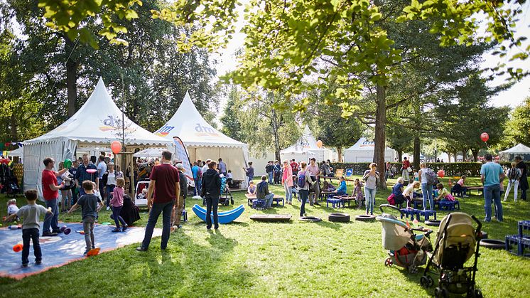 Im dm-Kinderland im Rahmen des Hessentags 2019 bietet dm ein umfangreiches Programm für die ganze Familie
