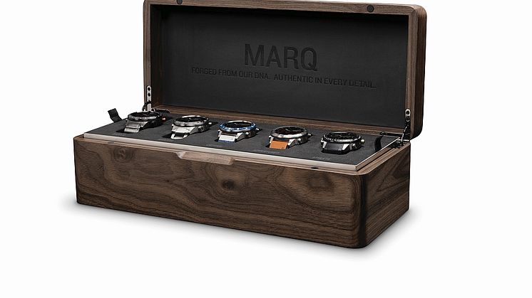 Das exklusive MARQ Signature Set kommt in einer handgefertigten Echtholzschatulle.  