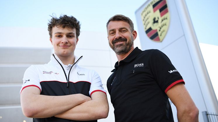 Gustav Krogh (tv.) skal repræsentere Porsche Denmark Racing og stiller til start i GT4-klassen i Porsche Sprint Challenge Scandinavia. Jesper Carlsen (th.) leder og står for den daglige drift af teamet.