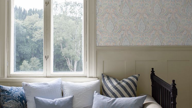 Oriental Dreams - Devine Paisley