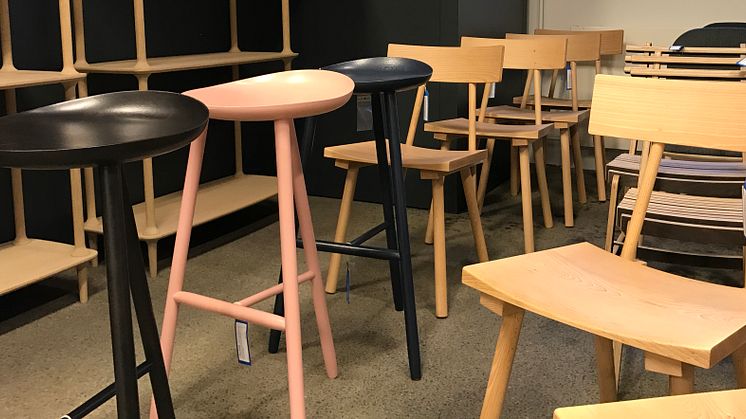 Udvalgte møbler fra "Skud på Stammen"